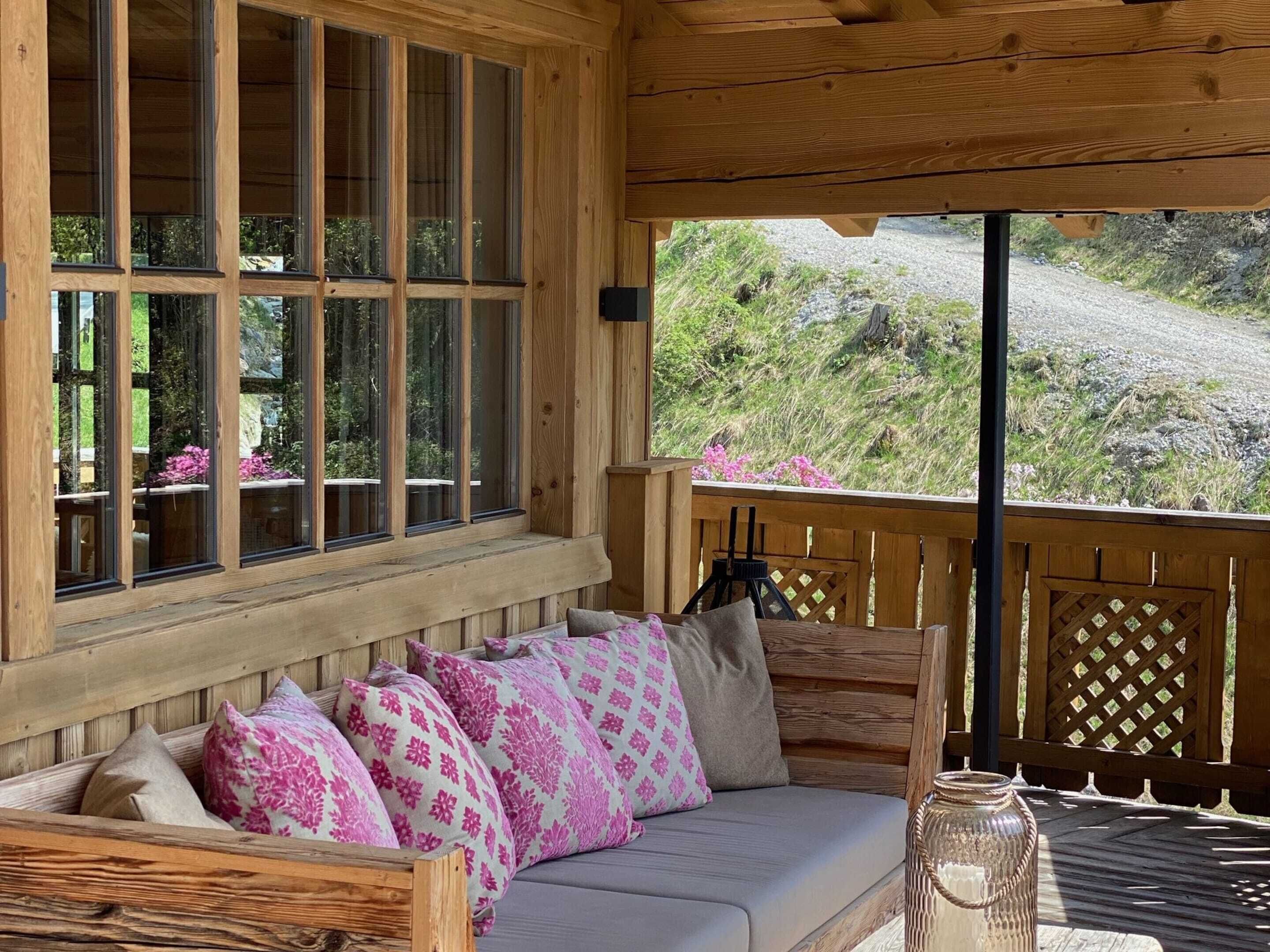 Chalet | Living area