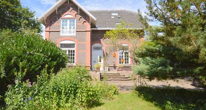 Opulent Villa with Sauna, Hot Tub, Pool