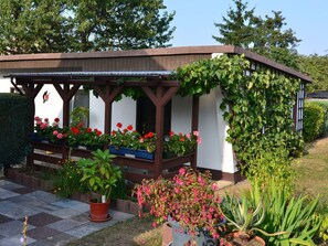 Exterior - Quaint Holiday Home near Forest in Blankenburg (Blankenburg)