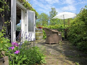 House | Garden - Peacefule Holiday Home for 2 People in Heiloo near Egmond (Heiloo)