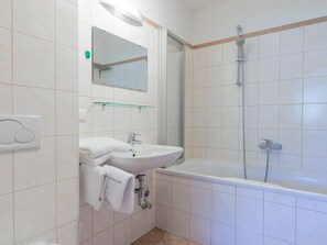 Apartment | Badezimmer