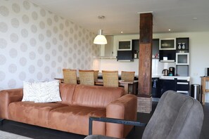 House | Living room - Holiday Home in Workum on a Farm (Workum)