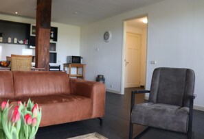 Living room - Holiday Home in Workum on a Farm (Workum)