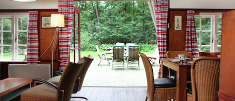 ハウス | リビングルーム