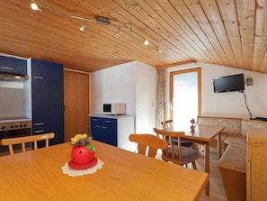 Dining - Apartment in St Gallenkirch With Garden, BBQ & Parking (Sankt Gallenkirch)