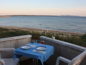 House | Dining