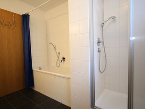 Apartment | Bathroom - Cozy Apartment in Rauris near Forest (Rauris)