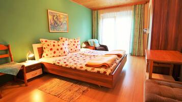 Apartemen | 2 kamar tidur dan dilengkapi dengan perabotan berbeda-beda