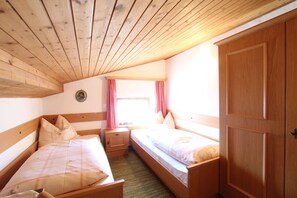 Apartment | 3 Schlafzimmer, individuell eingerichtet, Bettwäsche