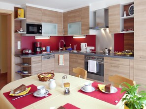 Apartment | Private kitchen - Apartment Near Zell am See-kaprun (Niedernsill)