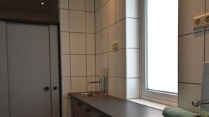 House | Bathroom