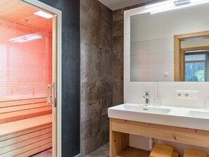 Apartment | Badezimmer