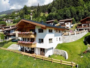 Exterior - Chalet in Wald Near Ski Slopes (Wald im Pinzgau)