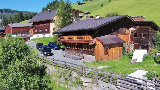 Esterni