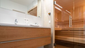 Chalet | Bathroom