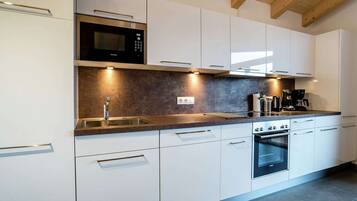 Chalet | Dapur pribadi | Mesin pembuat kopi/teh dan kursi makan untuk bayi