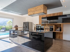 Chalet | Private kitchen | Highchair - Chalet in Neukirchen by Wildkogel Ski Slopes (Neukirchen am Grossvenediger)