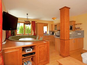 Private kitchen - Chalet in Saalbach Near Ski Lift (Saalbach-Hinterglemm)