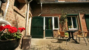 Unclassified image, 5 of 33, button - Modern Apartment in Noorbeek With Forest Near (Noorbeek)