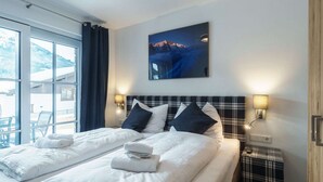 House | 4 bedrooms - Luxurious Holiday Home in Piesendorf With Private Sauna (Piesendorf)