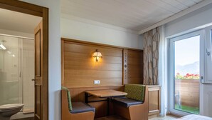 Unclassified image, 3 of 20, button - Large Mountain View Apartment in Piesendorf/walchen/salzburgerland With Balcony (Piesendorf)