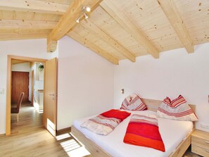 Apartment | 3 Schlafzimmer, individuell eingerichtet, Bettwäsche