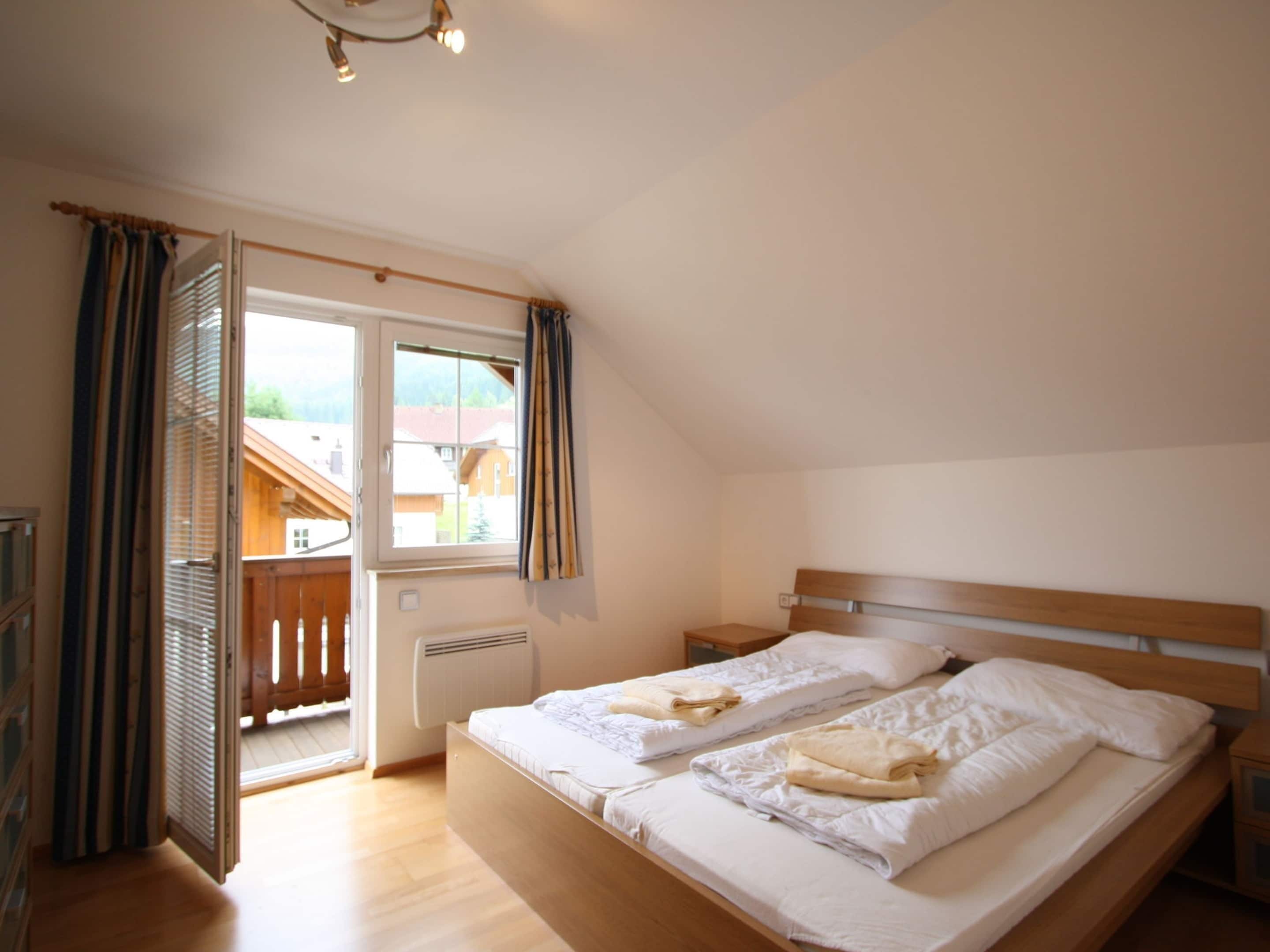 House | 3 bedrooms, individually furnished