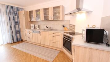 Apartment | Dapur peribadi | Kerusi tinggi