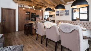 Unclassified image, 2 of 31, button - Luxurious Holiday Home in Piesendorf With Sauna (Piesendorf)
