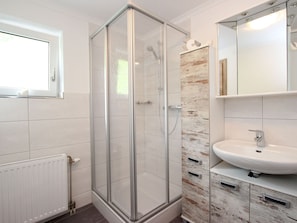 Bathroom - Modern Apartment Near Ski Area in Salzburg (Hollersbach im Pinzgau)