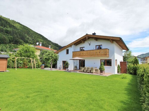 Spacious Chalet With Garden in Salzburg