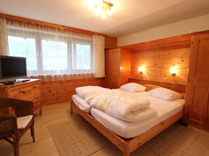 Casa | 3 camere, con arredamento individuale, ferro/asse da stiro, lenzuola