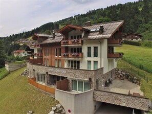 Exterior - Ski In, Ski Out in Saalbach near Zell am See Xpress (Viehhofen)