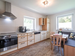 Apartment | Private kitchen | High chair