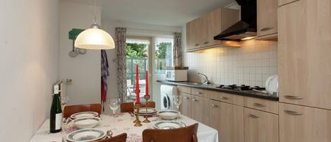 Cottage | Tempat makan