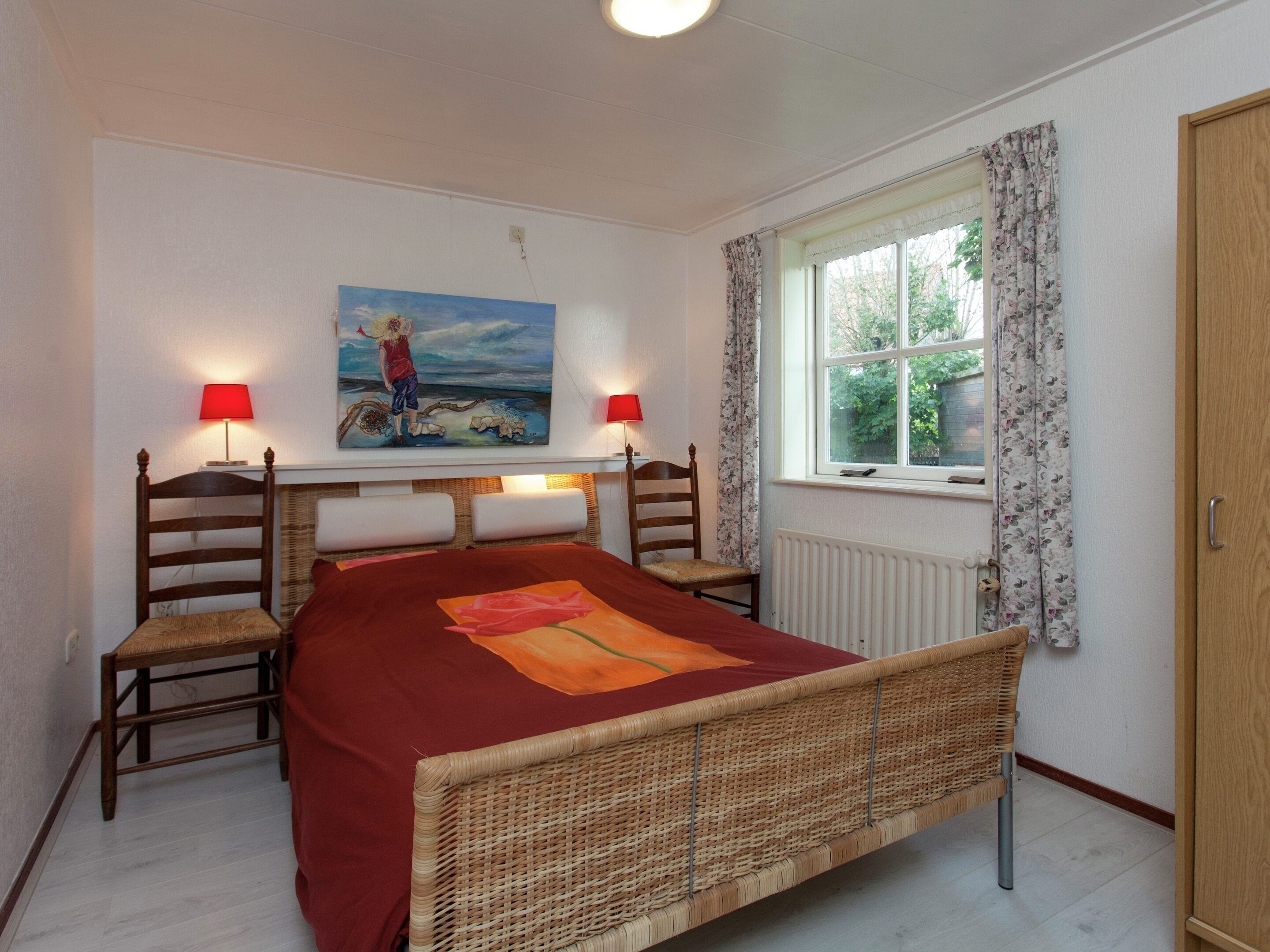 2 bedrooms, individually furnished, bed sheets