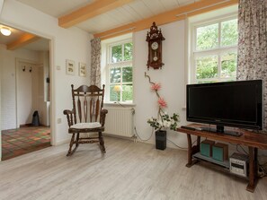 Cottage | Living room - Cottage in Nes-ameland Near Coastline (Nes)
