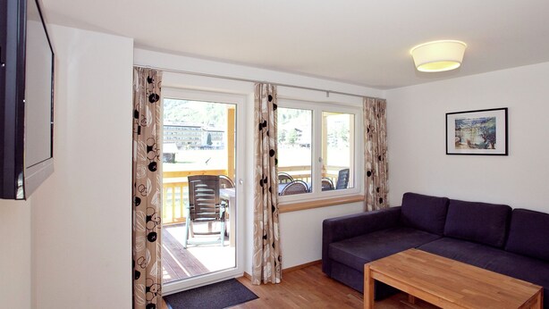 Chalet | Living room - Spacious Chalet in Kaprun With Sauna (Kaprun)