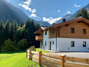 Chalet | Exterior - Luxurious Tauernlodge With Private Wellness Sauna (Krimml)