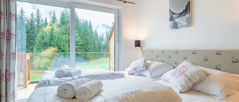 Chalet | 3 bedrooms, bed sheets
