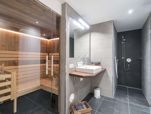 House | Bathroom