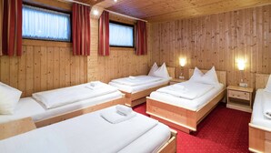 Chalet | 8 bedrooms, individually furnished - Lovely Chalet in Saalbach-hinterglemm With Sauna (Viehhofen)