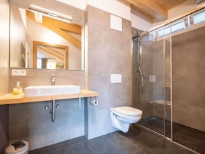 Chalet | Kylpyhuone