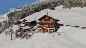 Exterior - Beautiful Mountainside Chalet in Konigsleiten (Wald im Pinzgau)