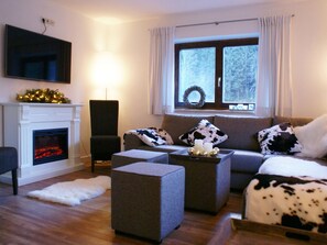 Chalet | Living area