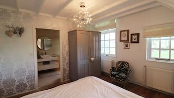 Biệt thự | 5 phòng ngủ, trang bị nội thất với thiết kế riêng biệt, bộ trải giường