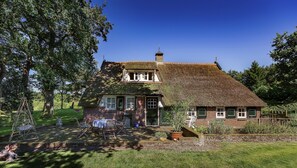 Exterior - Villa in Ommen With Private Pond (Rheezerveen)