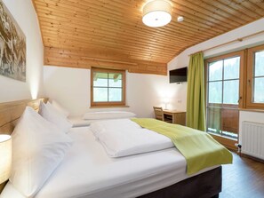 Ferienhaus | 12 Schlafzimmer, Bügeleisen/Bügelbrett, Bettwäsche