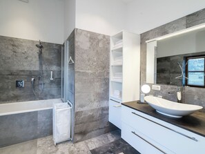 Apartment | Bathroom - Modern Apartment Near Ski Area in Niedernsill (Niedernsill)