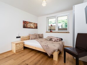 3 bedrooms - Apartment in Neukirchen am Grossvenediger With Balcony (Neukirchen am Grossvenediger)